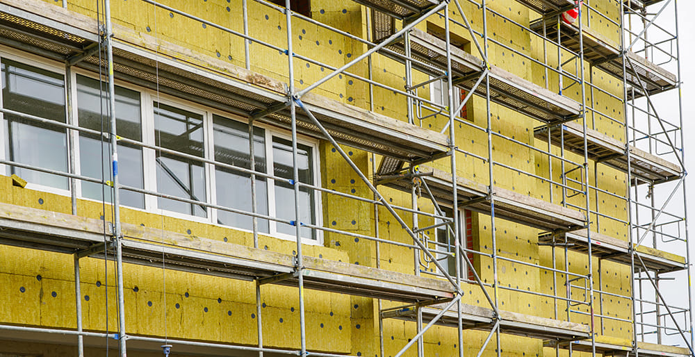 Reabilitarea Termică a Blocurilor din Oravița: Proiectul care Îmbunătățește Calitatea Vieții și Înfrumusețează Orașul.